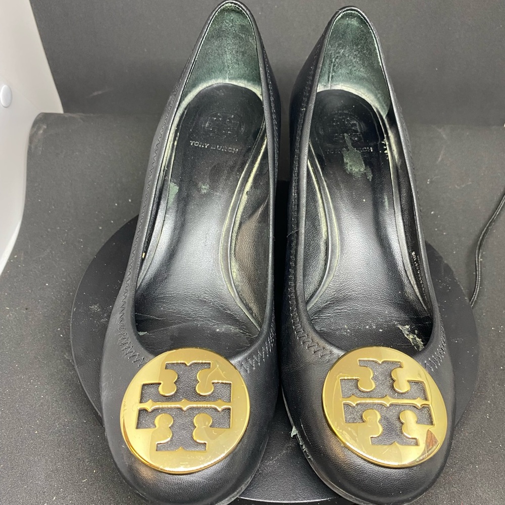 Tory Burch Sally Black Wedges with Gold Medallion EUC size 7M